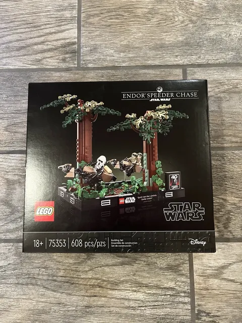 Lego Star Wars Endor Speeder Chase Diorama 75353