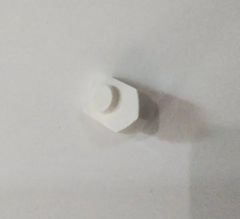 LEGO White Plate, Modified 1 x 1 with Tooth Vertical 15070