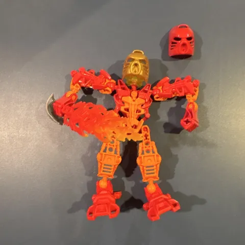 LEGO BIONICLE Toa Tahu 7116 w/ Gold and Red Masks