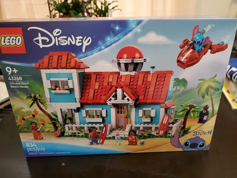 LEGO Disney Lilo and Stitch Beach House 43268 834pcs 