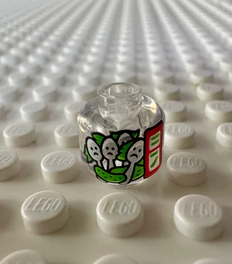 LEGO Minifigure, Head Red and White Label, Bright Green Pickle 3626pb3820