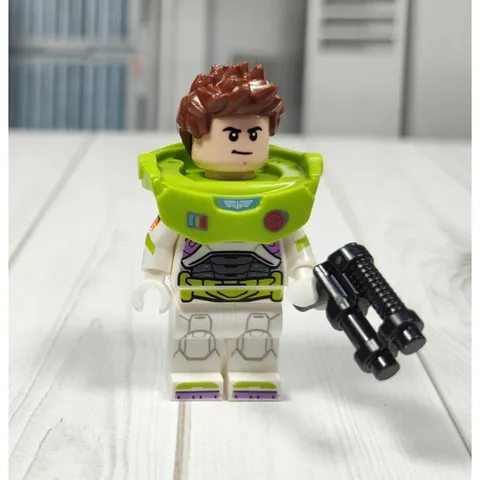 Lego Disney Buzz Lightyear Minifigure with Pew Pew & Hair Zyclops Chase 76830