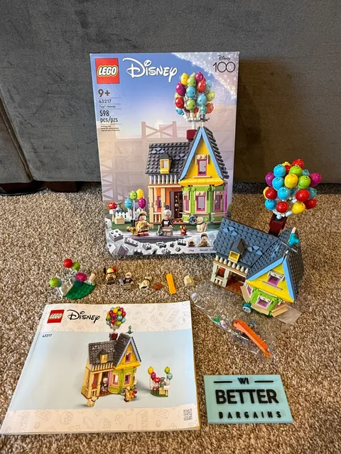 LEGO Disney: Up House (43217) Instructions And Box