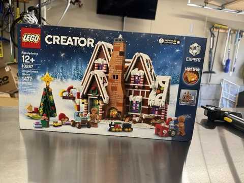 LEGO Creator Expert Gingerbread House 10267 Christmas