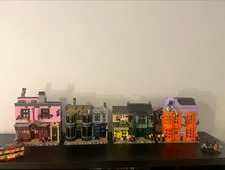 LEGO Harry Potter: Diagon Alley (75978) Near Complete w/ Minifigs + Monster Book