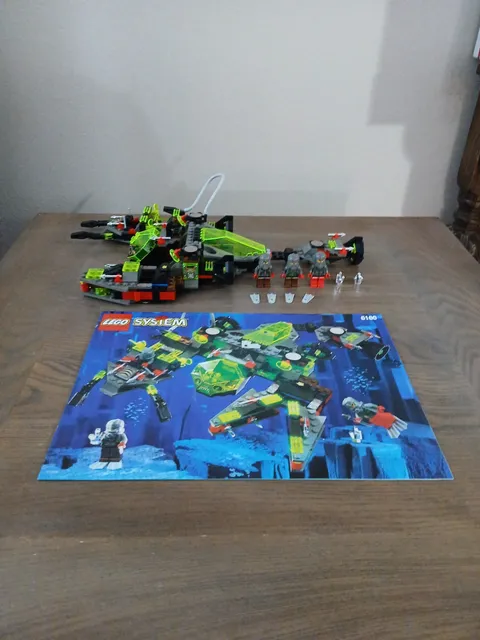 LEGO Aquazone: Sea Scorpion (6160) 100% Complete w Minifigures & Instructions