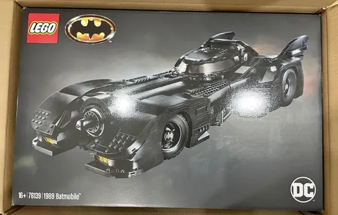 LEGO DC Comics Super Heroes: 1989 Batmobile (76139)