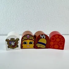 Lego Duplo Printed Specialty Bricks Lot Of 4 2x2x2 Curve Princess Crest Bell
