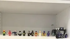 LEGO Batman Minifigure Lot w/ Motorcycle & Small Builds Storefront Set