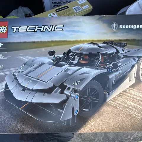 Lego Koenigsegg Jesko Absolut Grey Hypercar Set #42173 Sealed New