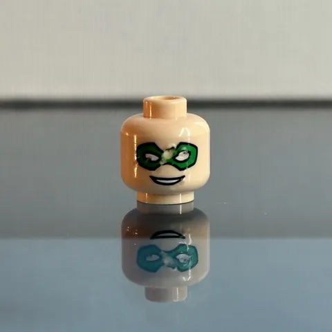 Lego Batman I 2006 Robin Minifigure head green eye mask  7783 7785 DC Comics