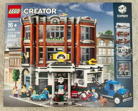 LEGO Creator Expert: Corner Garage (10264) - BRAND NEW IN SEALED BOX!!
