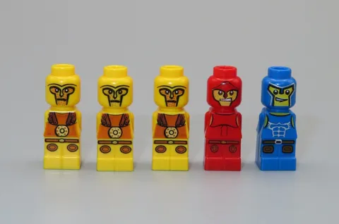 LEGO microfigures game Minotaurus 5 Gladiators red blue yellow 3841