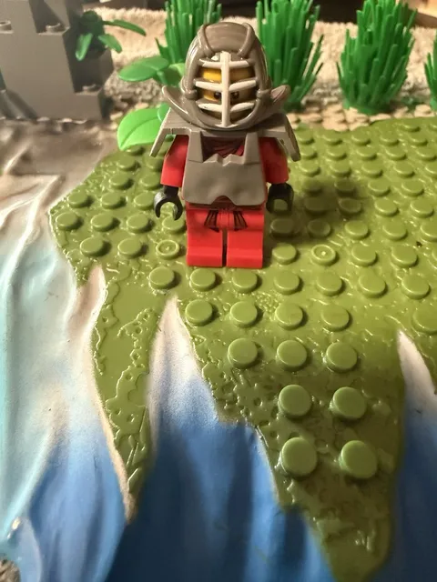 LEGO Ninjago Minifigure: Kendo Kai (njo052) - Retired Figure