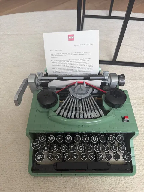 LEGO Ideas: Typewriter (21327)