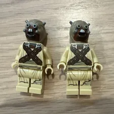 LEGO Star Wars TUSKEN RAIDER Lot of 2 Minifigures w Gray Helmet/Headgear