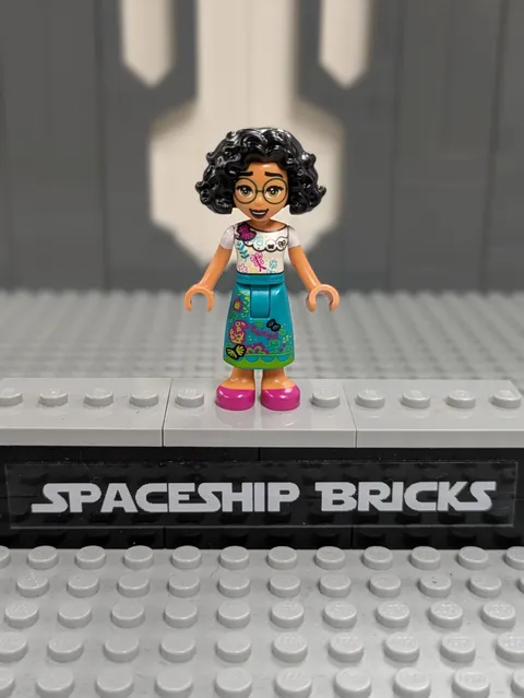 NEW Lego Disney Encanto Mirabel Madrigal (dis063) Minifigure