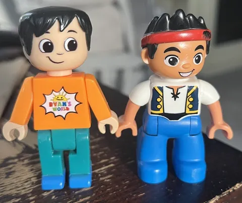 Duplo Disney Jake and the Neverland Pirate And Ryan’s World Toy