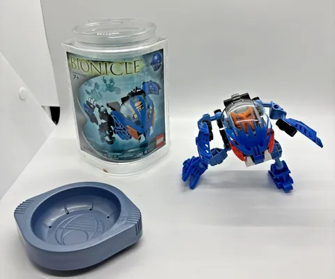 LEGO BIONICLE: Bohrok Gahlok (8562) Built Complete with Canister - No Manual