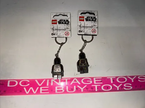 Lot Of 2 LEGO 854124: The Mandalorian Keychain (6337416) Disney Star Wars 🔥
