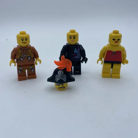VTG Mixed Lot Of 3 LEGO Minifigs & 1 Head