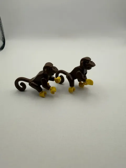 LEGO X2 Monkey Minifigure Brown Yellow Hands (2550c01) Pirate Theme Chimp