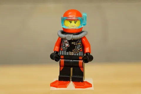 Lego Minifigure Toy Explorer City Deep Sea Scuba Diver Female CTY0558