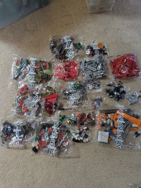 Lego Vintage SEALED Bags HUGE lot Of 18 Alien Attack, Star Wars, Chima, Etc.