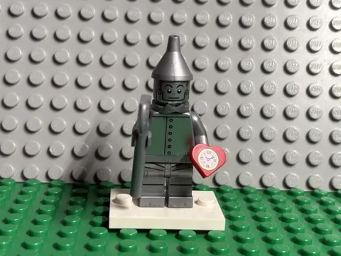 LEGO Wizard of Oz Tin Man LEGO Movie 2 Minifigure Retired tlm166