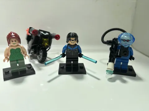 Lego Batman 2006 Lot (Nightwing&bike, Poison Ivy, and Mr. Freeze.