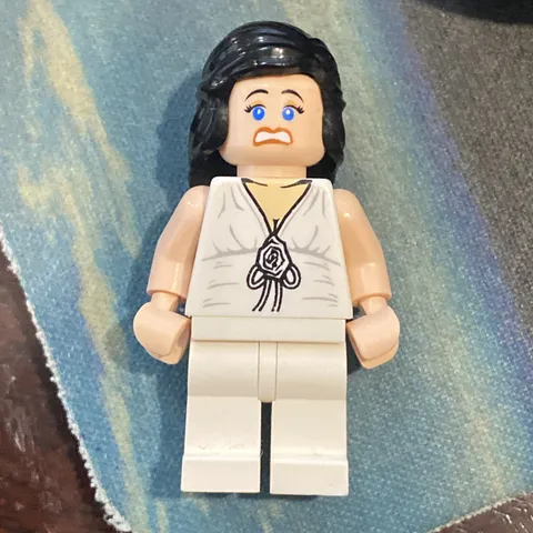 Lego Minifigure Indiana Jones Marion Ravenwood Iaj007