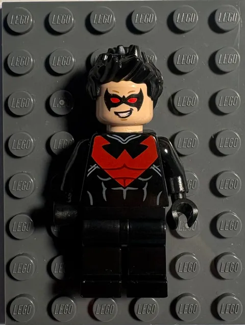 LEGO DC Nightwing SH085 76011 Batman Man-Bat Attack Minifigure Genuine 2014