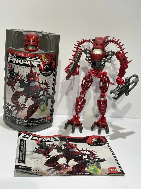 LEGO Bionicle Piraka : Hakann 8901 w/ Canister & manual