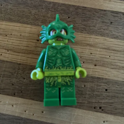 Lego Green SWAMP CREATURE MINIFIG - Zombie Monster Fighters Halloween 9461