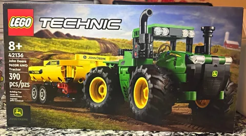 LEGO Technic John Deere 9620R 4WD Tractor 42136 390pc Ages 8+
