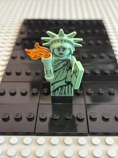 LEGO Lady Liberty statue minifigure Collectible Series 6