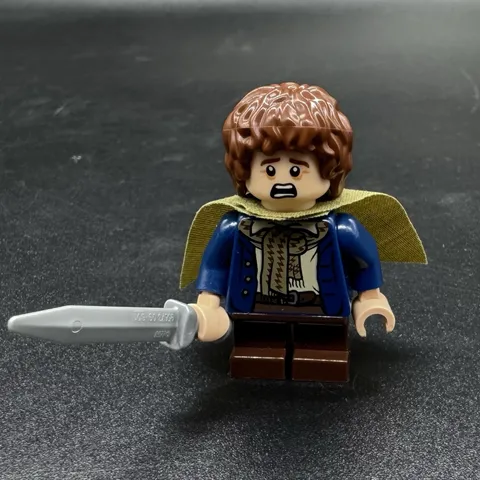 LEGO® The LORD OF THE RINGS 9473 PIPPIN Minifigure + Cape 100% LEGO Original