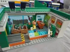 LEGO City set# 60347 - Grocery Store / Supermarket - 100% complete!