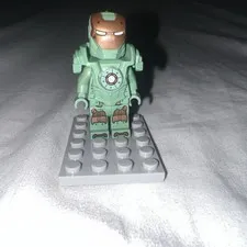 SCUBA IRON MAN Mark MK 37 76048 Marvel Super Heroes Minifigure RETIRED