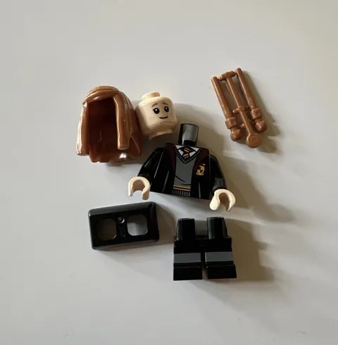 New LEGO Ginny Weasley Minifigure From Hogwarts Set 76473