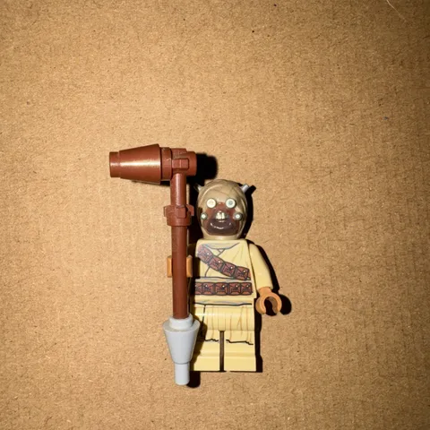 LEGO Star Wars Tusken Raider Minifigure with Staff Accessory