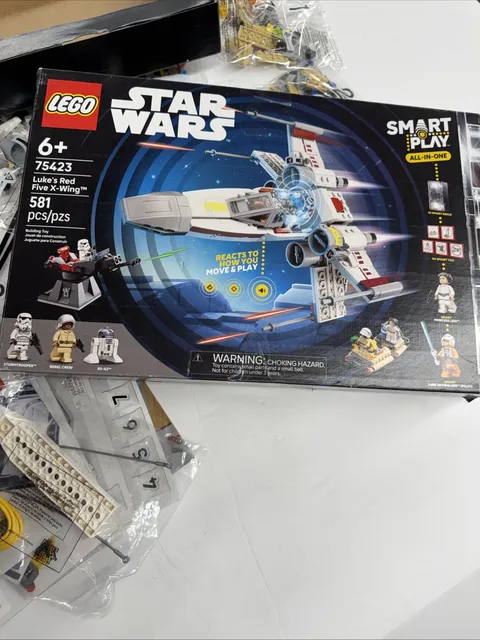 LEGO Star Wars SMART PLAY : Luke’s Red Five X-Wing 75423