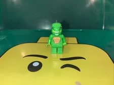 LEGO Series 5 Collectible Minifigure Lizard Man - Dino Man Dinosaur
