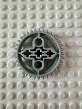 LEGO Technic, Gear 36 Tooth Double Bevel 32498 Light Bluish Gray
