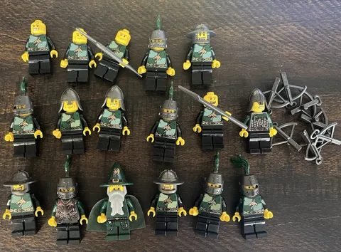 Lego Castle Dragon Knights Rare Lot Of 17 Minifigures Good Condition See Pics