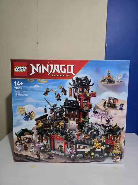 LEGO NINJAGO Legacy The Old Town 71861 Limited Edition 4851pcs 14+