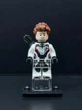 LEGO Hawkeye - White Jumpsuit, QuiverItem No: sh0570