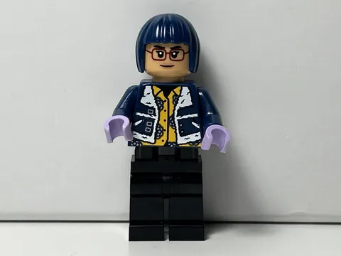 LEGO One Piece Tashigi Blue Outfit Minifigure from Set 75646