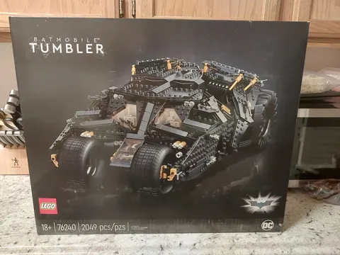 LEGO DC Batman Batmobile Dark Knight Tumbler 76240 Brand New free shipping