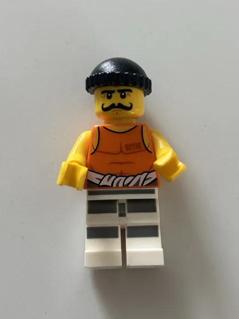 LEGO Minifigure - Town City - Jail Prisoner - cty0612 - 92116
